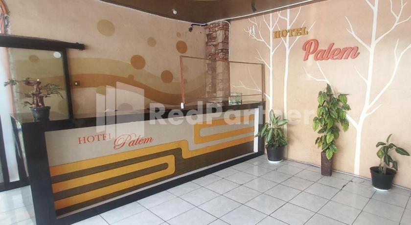 Oyo 3956 Hotel Palem 2 Syariah Malang Exterior photo